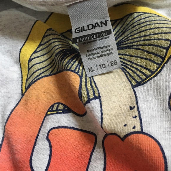 🍄Psychedelic shrooms 🍄🍄 A fun grey tee-Shirt - Picture 6 of 6